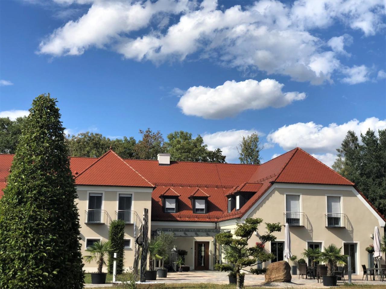 Hotel Glutschaufel Eschenbach in der Oberpfalz Eksteriør billede